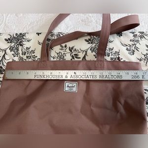 Herschel canvas tote